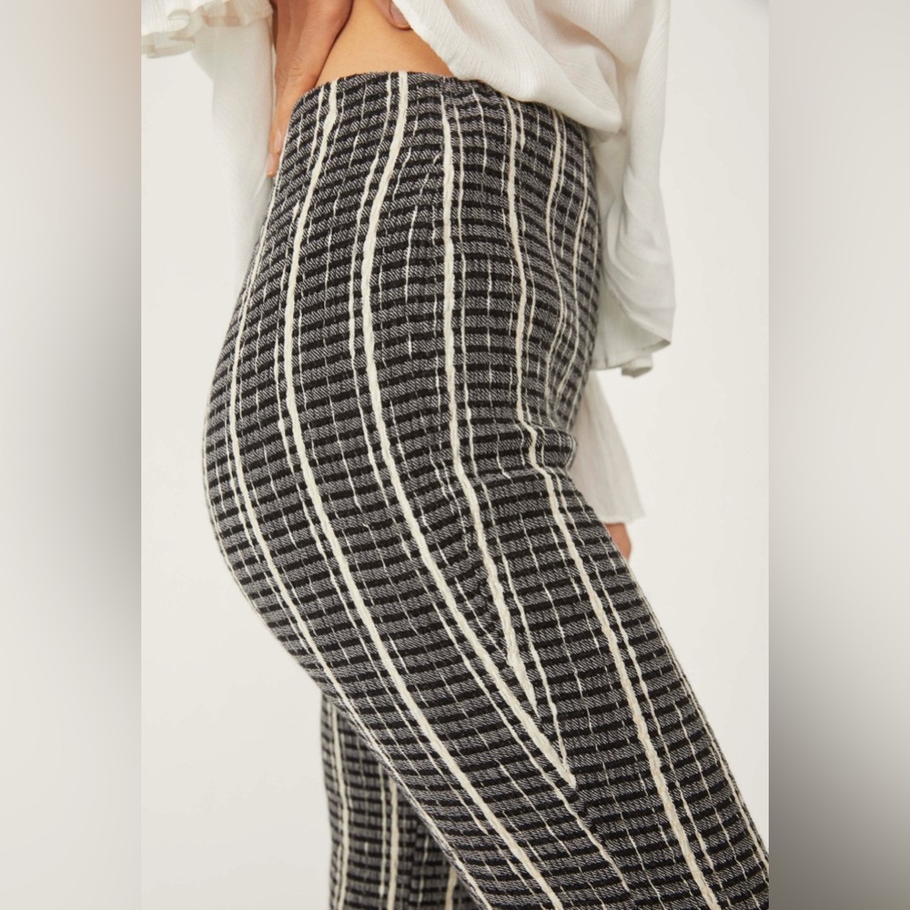 Fine Line Slim Pants - Picture 3 of 3